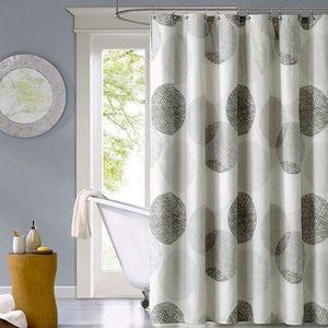 Madison Park Essentials Glendale shower curtain